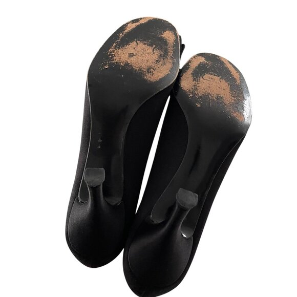 Stuart Weitzman Peep Toe Heels Size 9 N Narrow Black Satin Ruffle Bow Accent - Picture 4 of 6